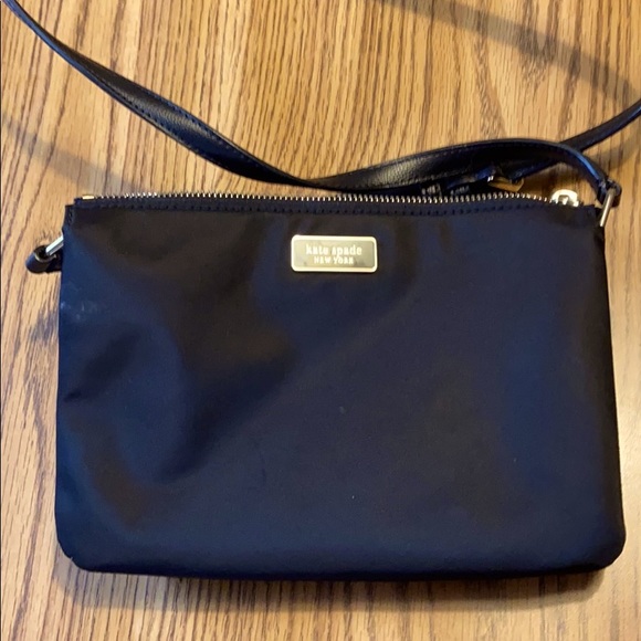 kate spade Handbags - Kate spade black crossbody bag